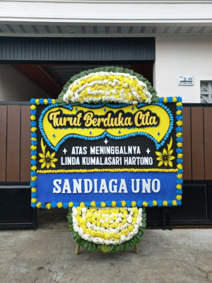 Papan Bunga Duka di Sabungan Sipabangun
