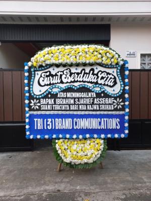 Papan Bunga Duka di Sabungan Sipabangun